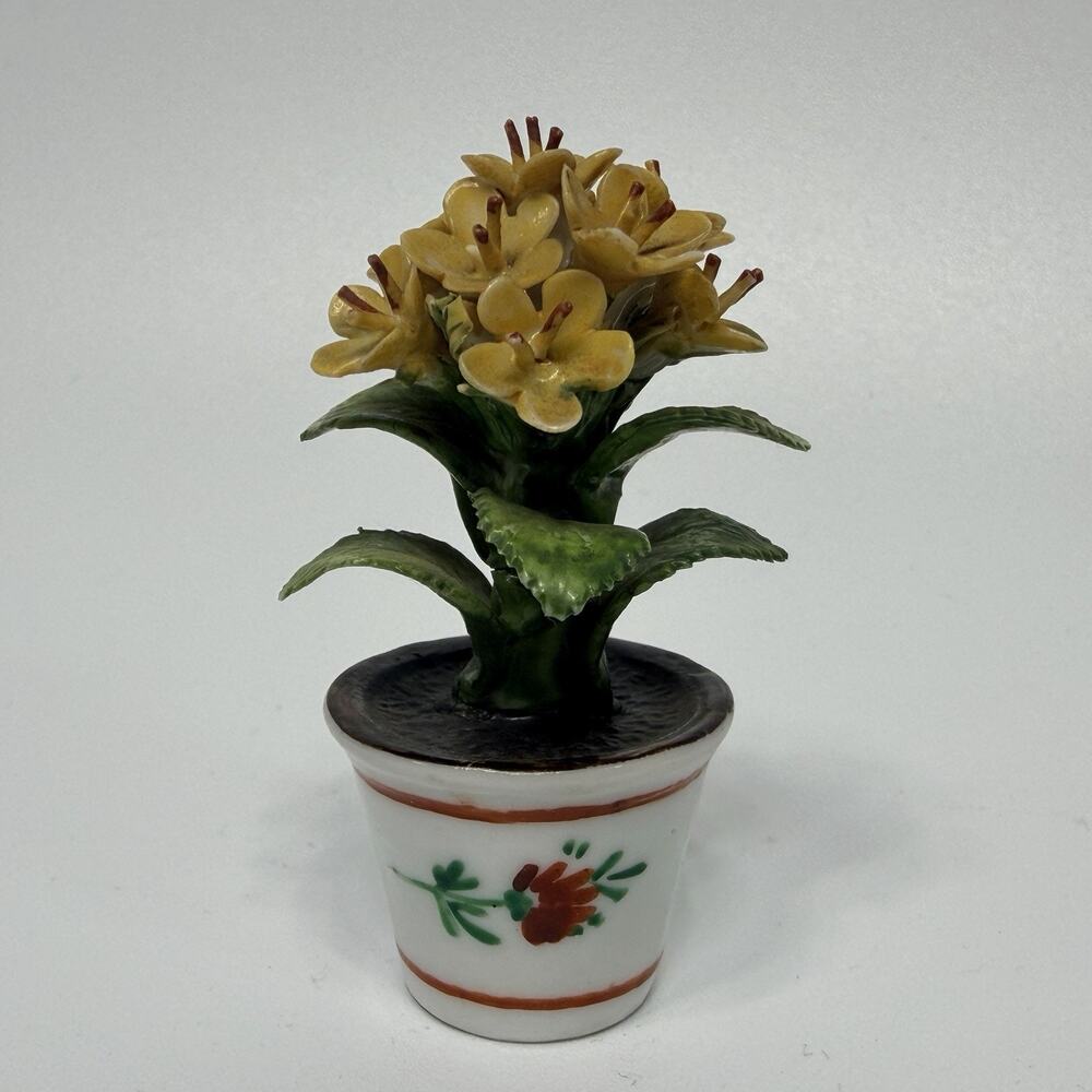 Miniature Dresden Porcelain Flower Pot Plant hand Painted Yellow 2.5" Leube